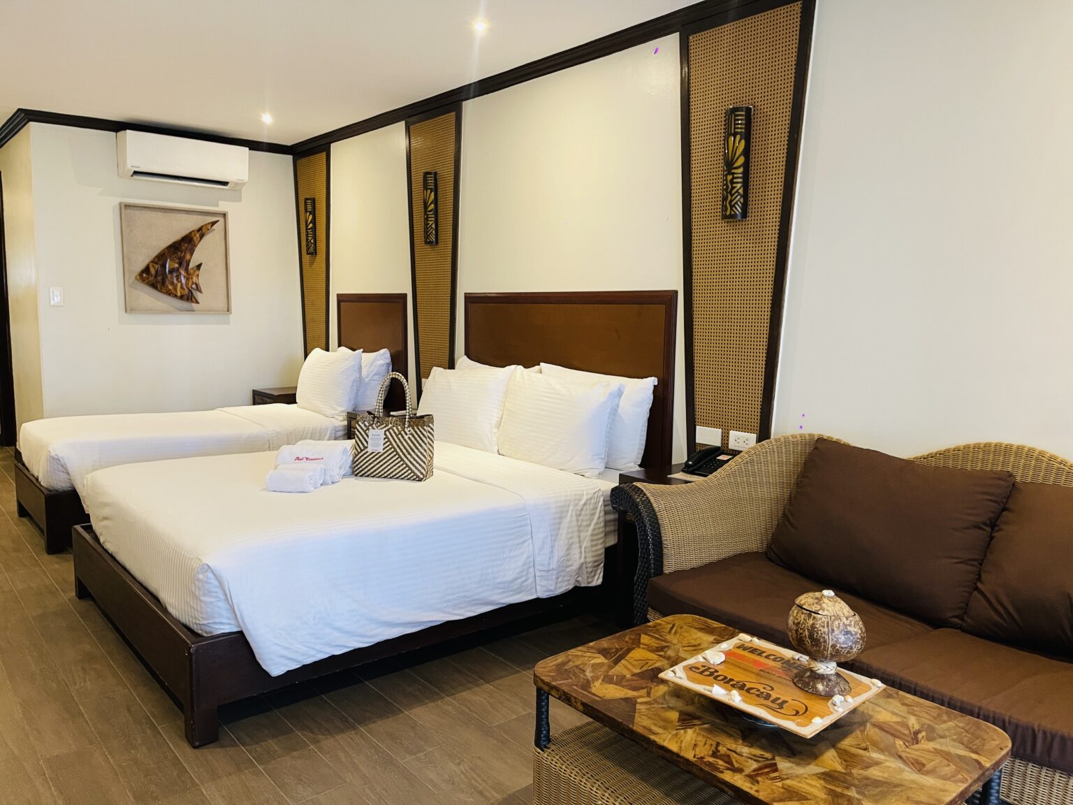 deluxe-pool-view-red-coconut-beach-hotels